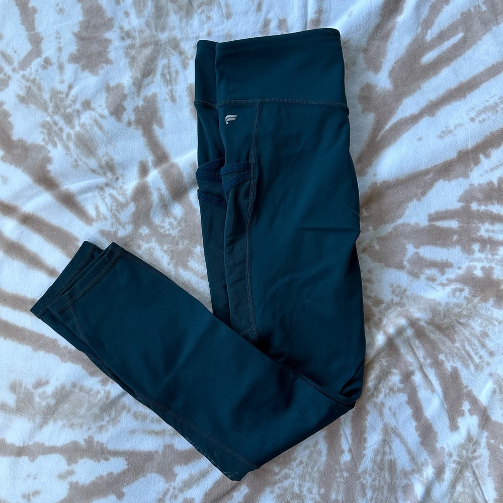 Fabletics Highwaisted Motion365 7/8 Leggings